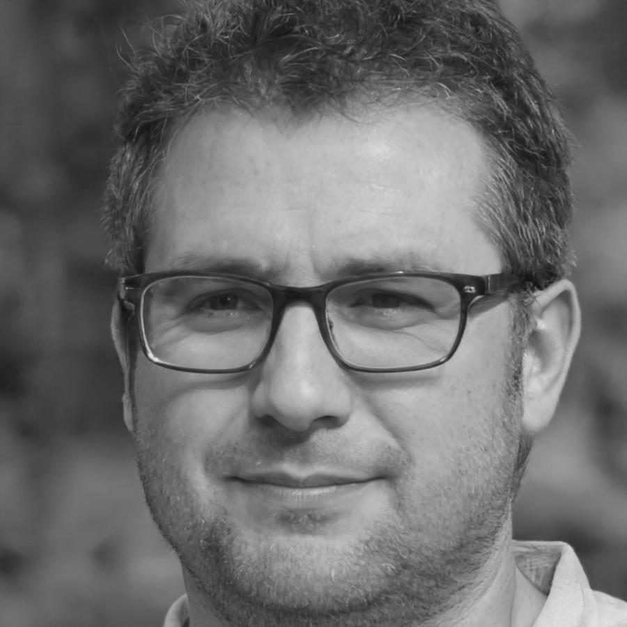 Retrato de Miguel Santos, Diretor de Análise Financeira
